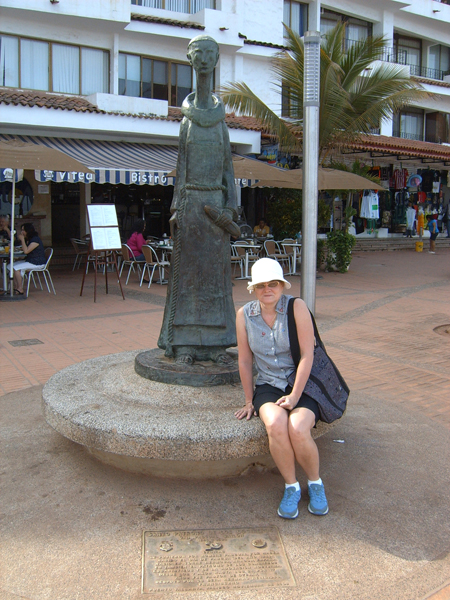 Malecon sculpture.