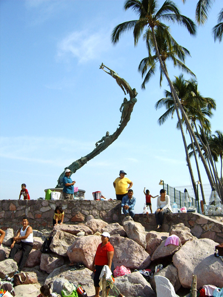 Malecon sculpture.